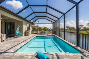 Waterfront w pool & hot tub - Villa Azure - Roelens Vacations